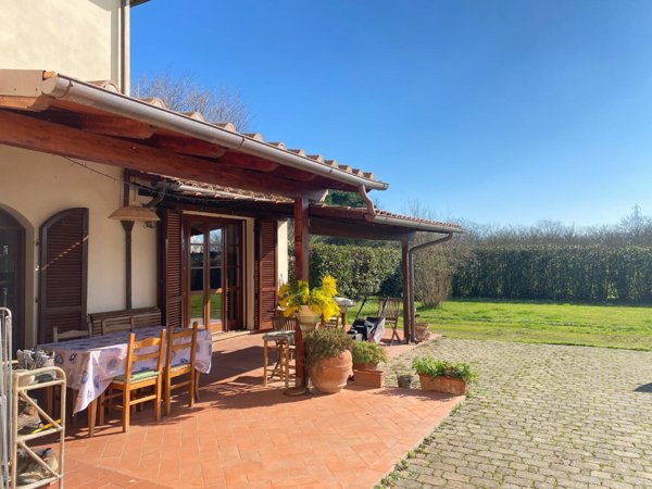 appartamento in vendita a Cascina in zona Titignano