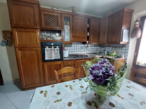 casa indipendente in vendita a Cascina in zona Navacchio