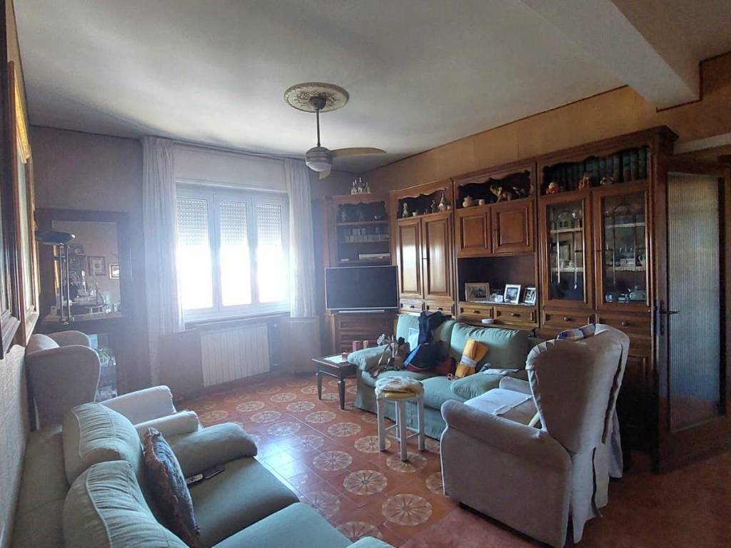 appartamento in vendita a Cascina