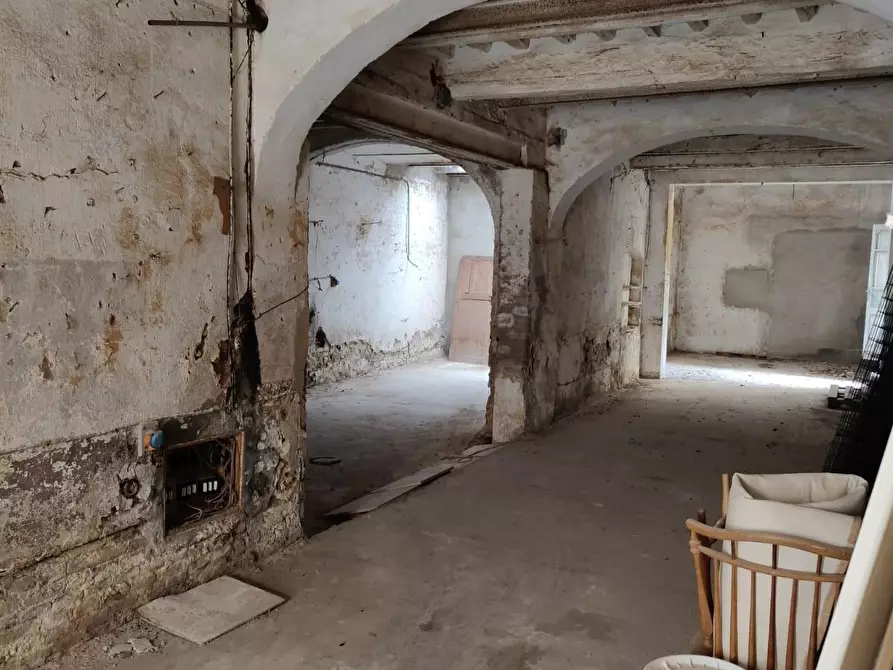 casale in vendita a Cascina