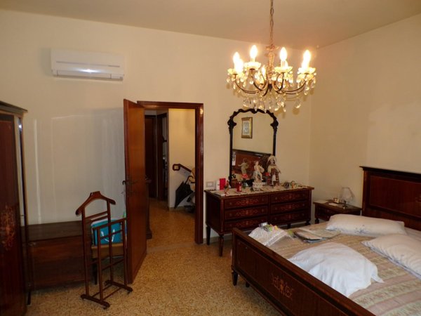 casa indipendente in vendita a Cascina in zona Navacchio