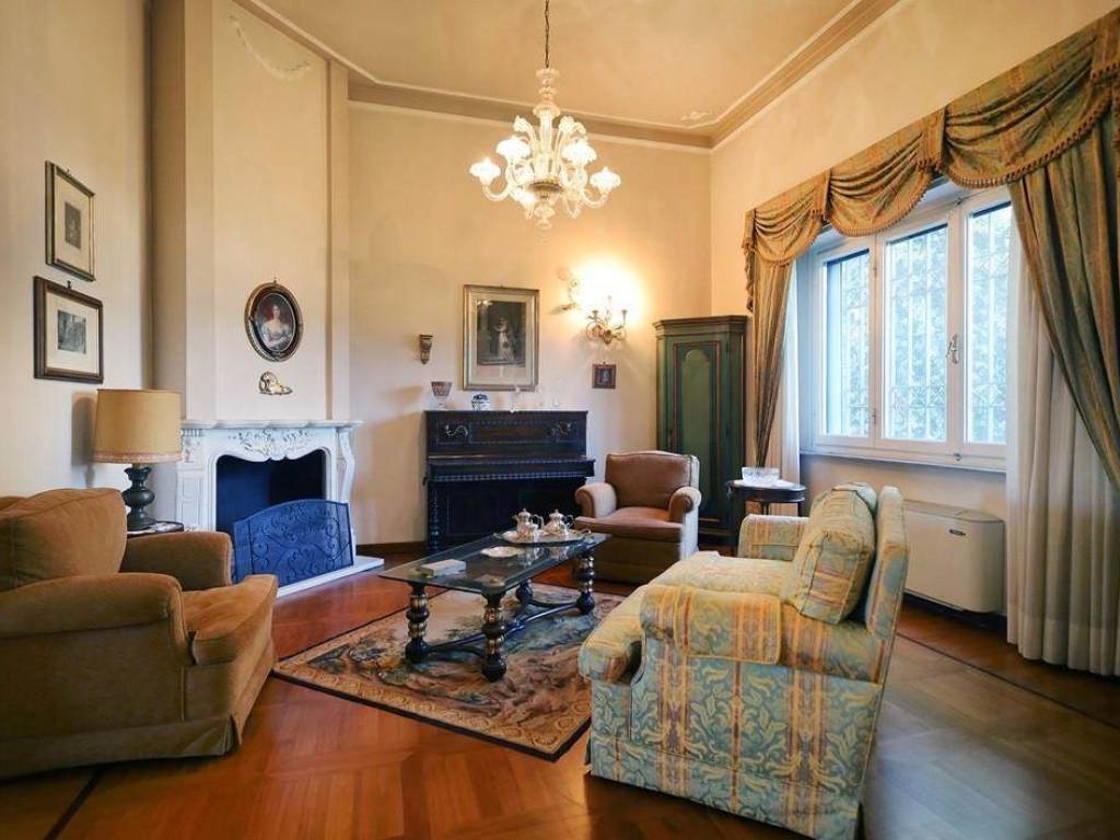 casa indipendente in vendita a Cascina in zona San Casciano