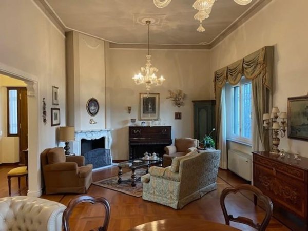 casa indipendente in vendita a Cascina in zona Navacchio