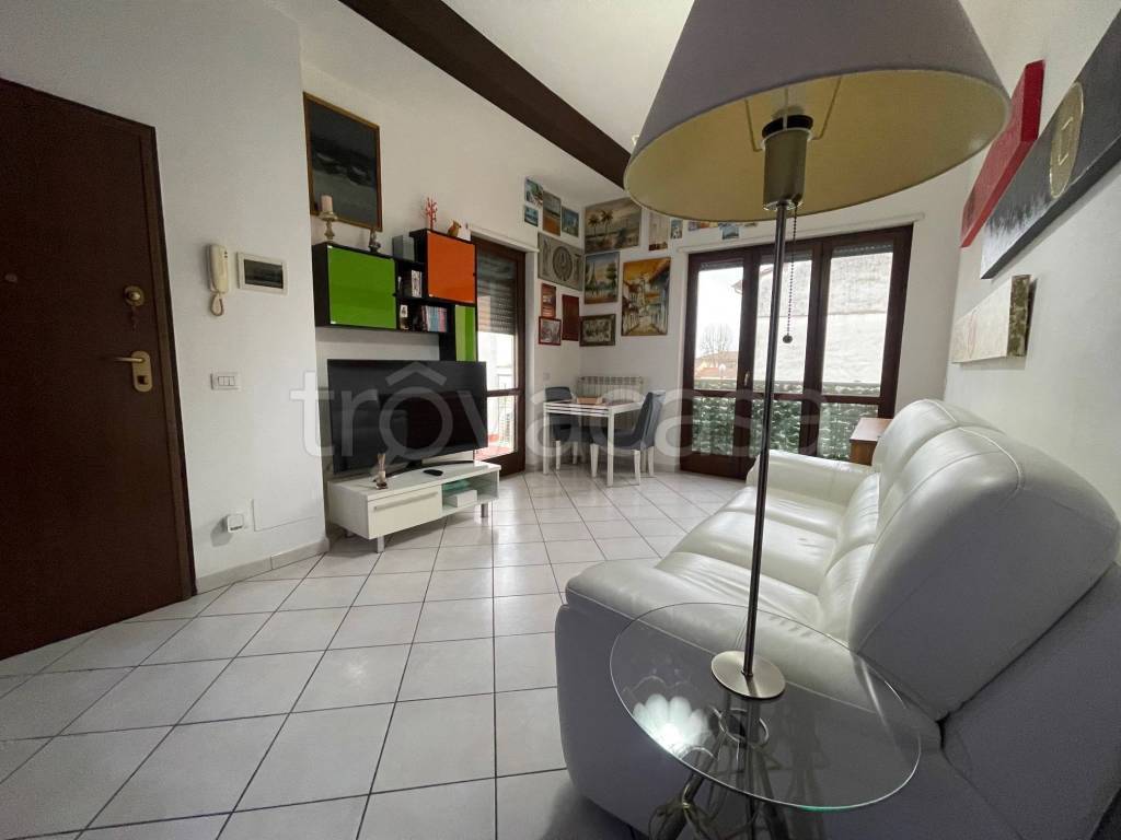 appartamento in vendita a Cascina