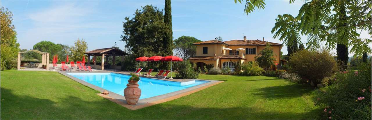 casa indipendente in vendita a Cascina