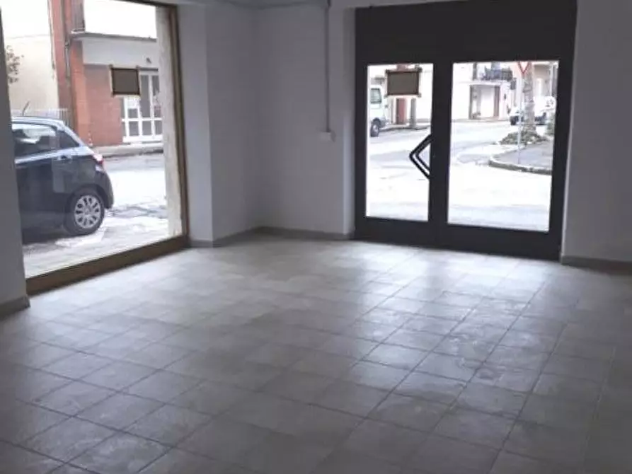 casale in vendita a Cascina