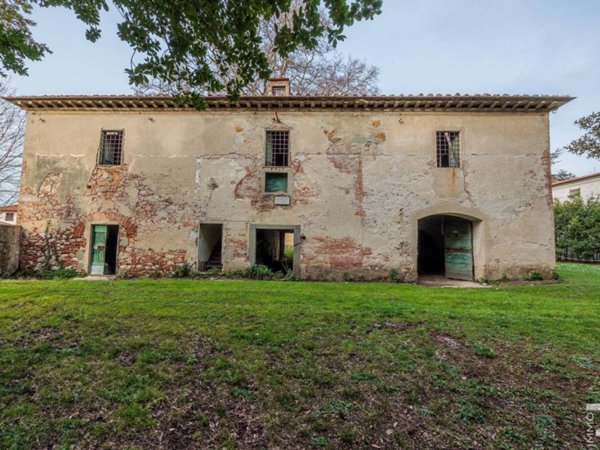 casale in vendita a Cascina