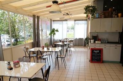 negozio in vendita a Cascina in zona Navacchio