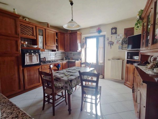 casale in vendita a Cascina