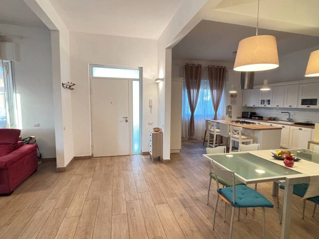 casa indipendente in vendita a Cascina in zona San Casciano