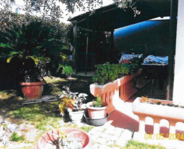 casa indipendente in vendita a Cascina