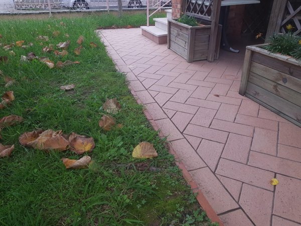 casa indipendente in vendita a Cascina in zona Casciavola