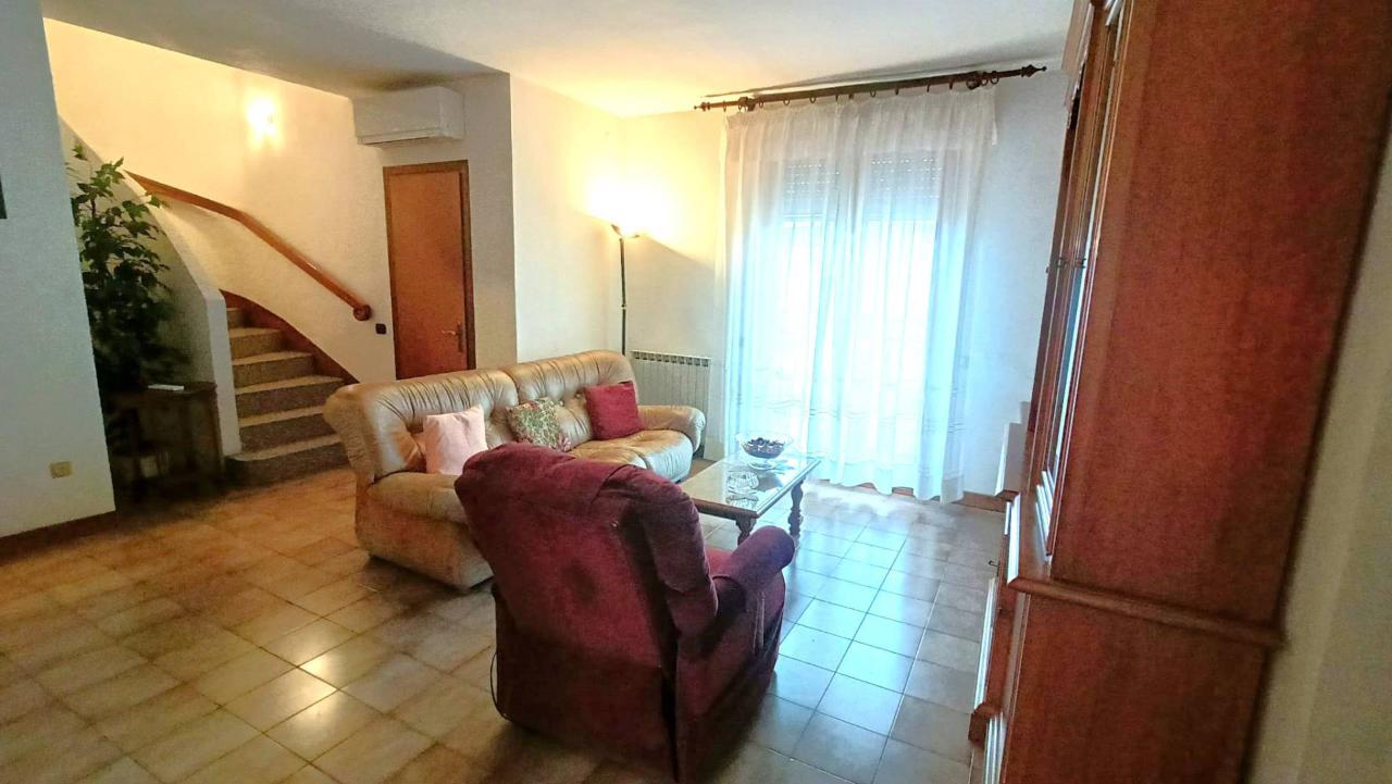 appartamento in vendita a Cascina in zona Casciavola