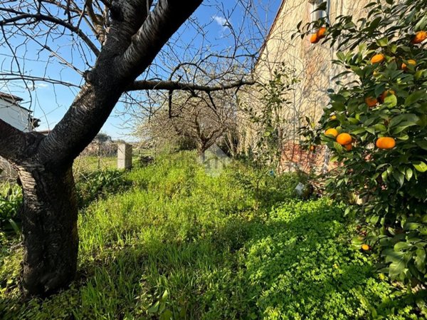 casale in vendita a Cascina in zona Marciana