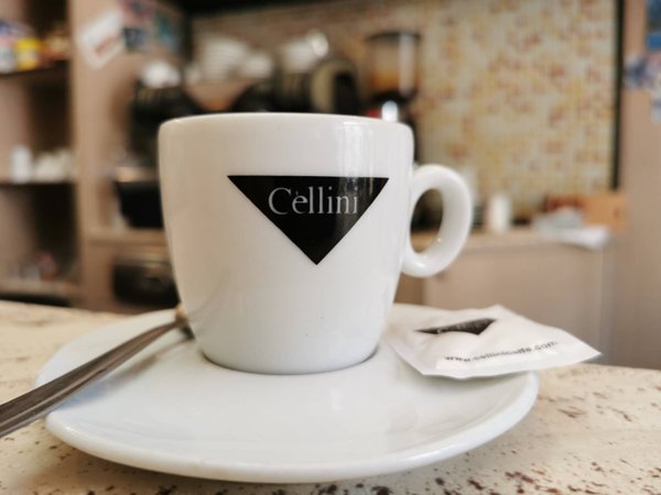 negozio in vendita a Cascina