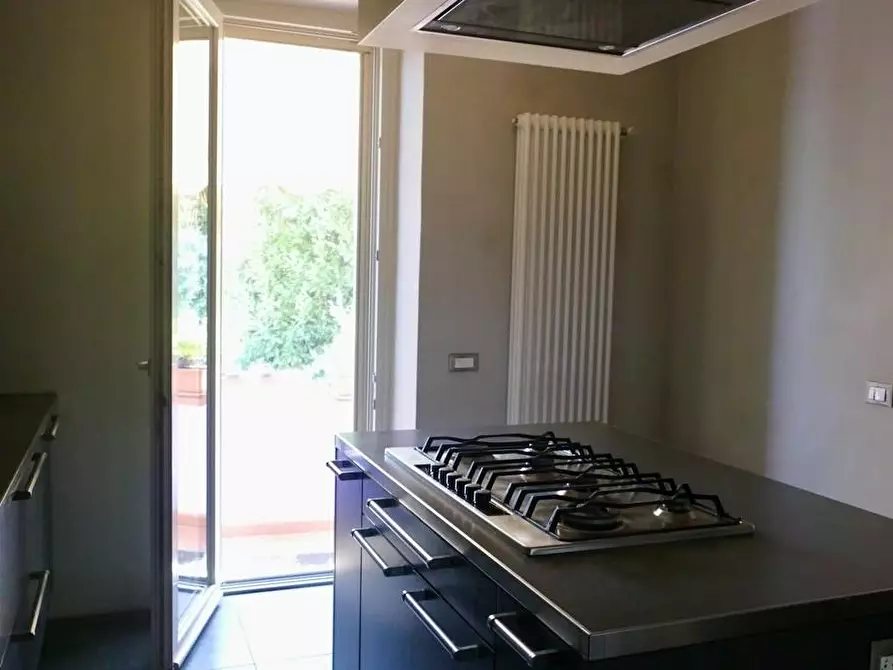 casa indipendente in vendita a Cascina