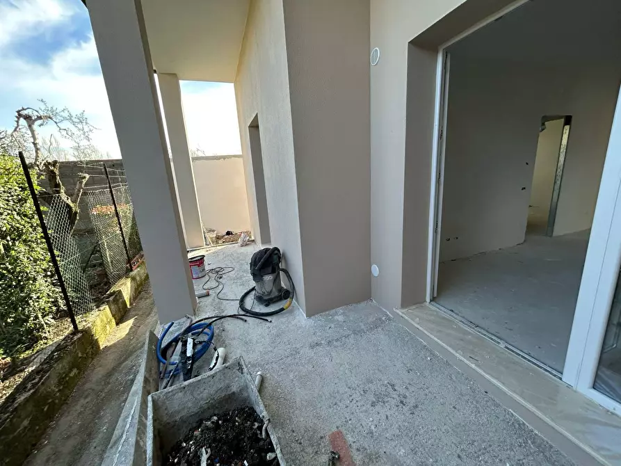 casa indipendente in vendita a Cascina