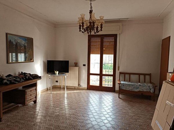 casa indipendente in vendita a Cascina in zona San Lorenzo alle Corti