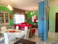 casale in vendita a Cascina