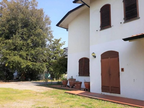 casa indipendente in vendita a Cascina in zona San Casciano