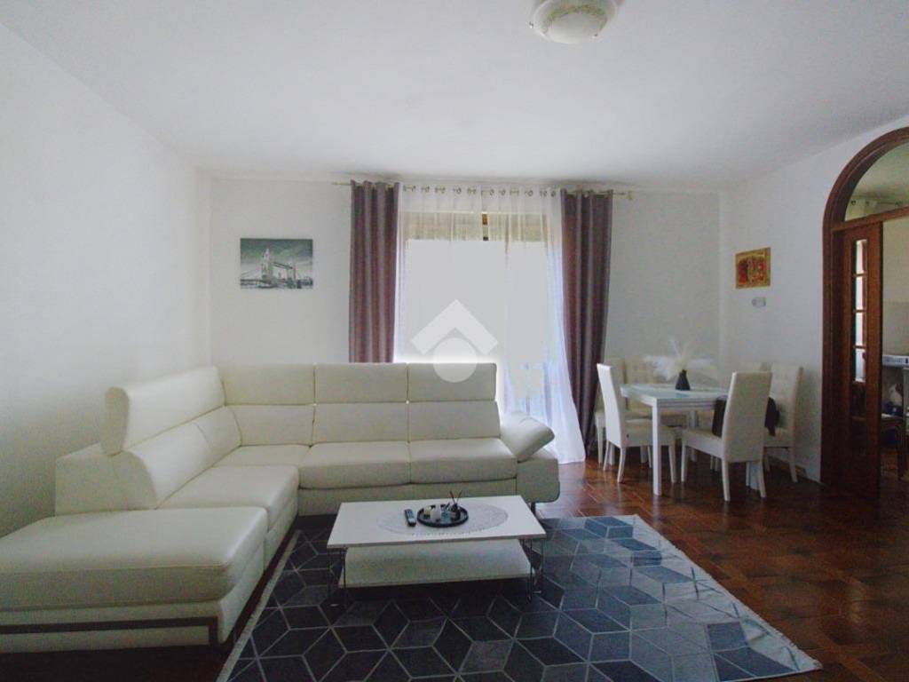 appartamento in vendita a Cascina