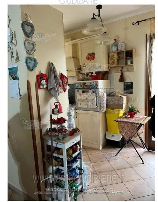casa indipendente in vendita a Cascina