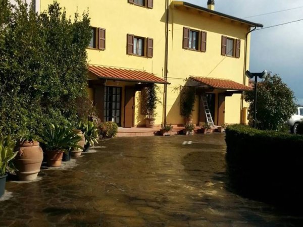 appartamento in vendita a Cascina in zona Titignano