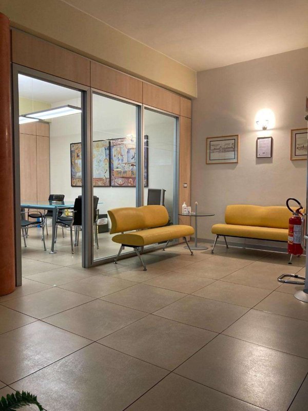casale in vendita a Cascina