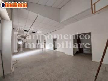 casale in vendita a Cascina