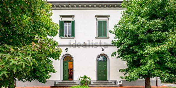 casa indipendente in vendita a Cascina