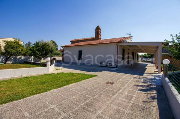 casa indipendente in vendita a Cascina in zona Ripoli