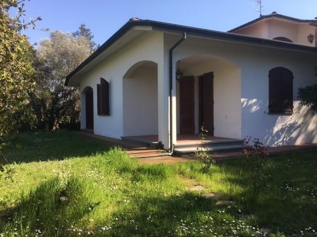 casa indipendente in vendita a Cascina in zona San Frediano a Settimo