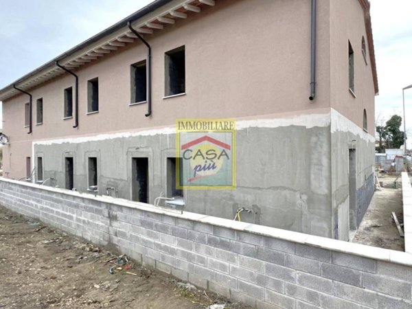 casa indipendente in vendita a Cascina