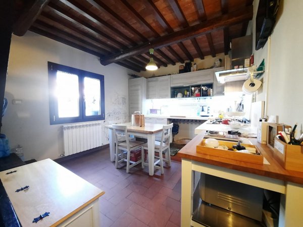 casale in vendita a Cascina