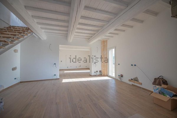 casale in vendita a Cascina in zona San Giorgio