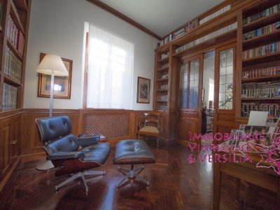 casa indipendente in vendita a Cascina