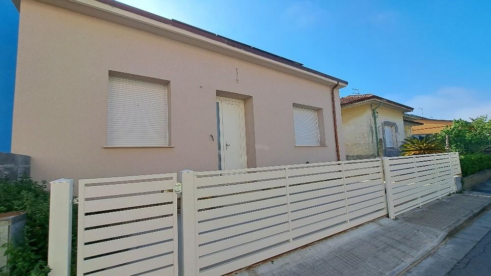 casale in vendita a Cascina in zona Casciavola