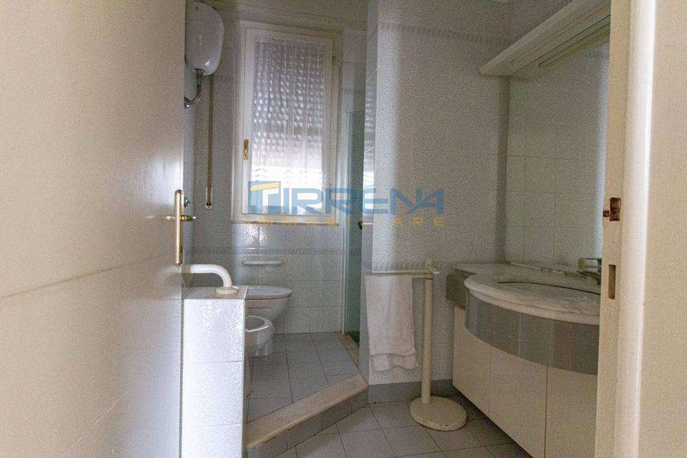 casa indipendente in vendita a Cascina in zona Casciavola