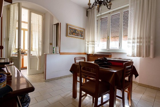 casa indipendente in vendita a Cascina in zona Casciavola