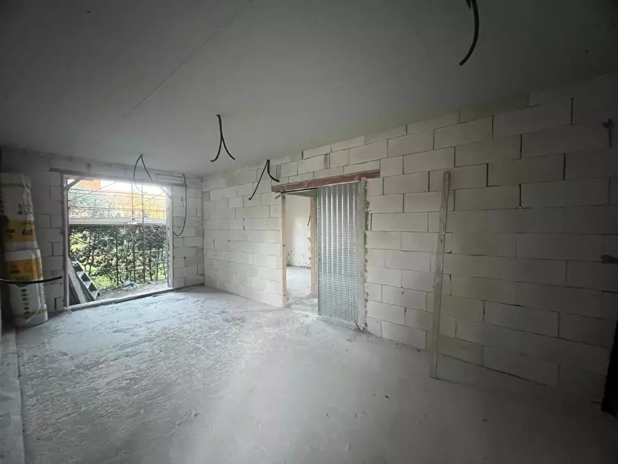 appartamento in vendita a Cascina in zona Titignano
