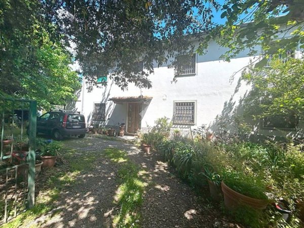casa indipendente in vendita a Cascina in zona Navacchio