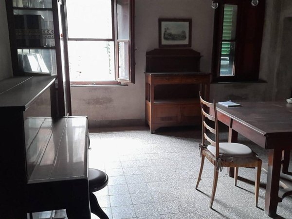casa indipendente in vendita a Cascina