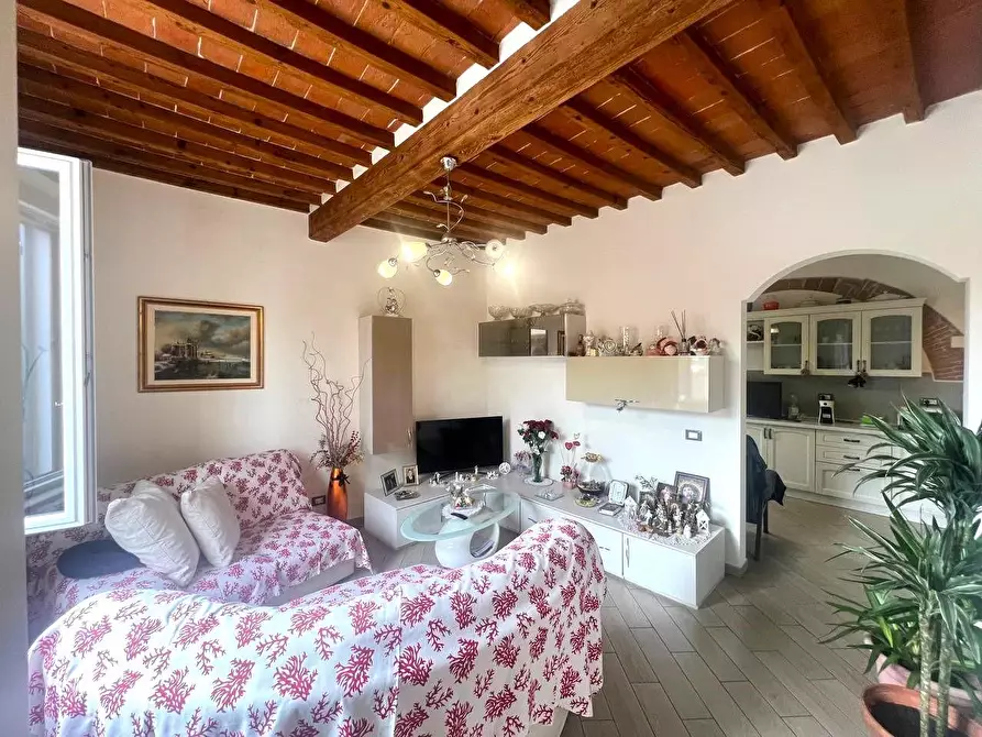 casa indipendente in vendita a Cascina in zona Musigliano