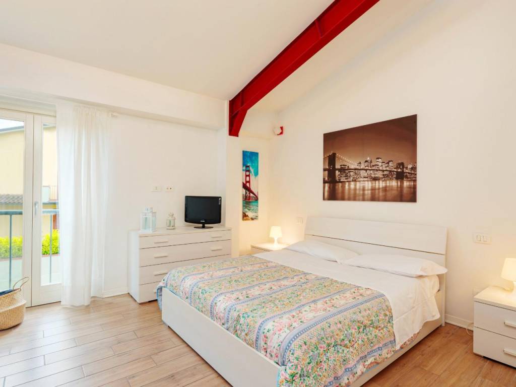 casale in vendita a Cascina in zona Navacchio