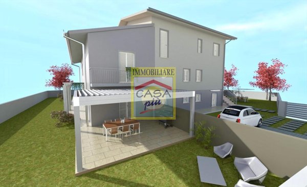 casa indipendente in vendita a Cascina