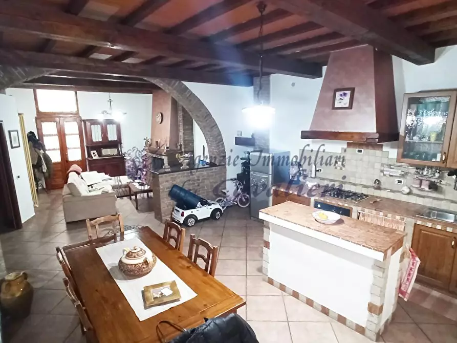 casa indipendente in vendita a Cascina in zona San Frediano a Settimo