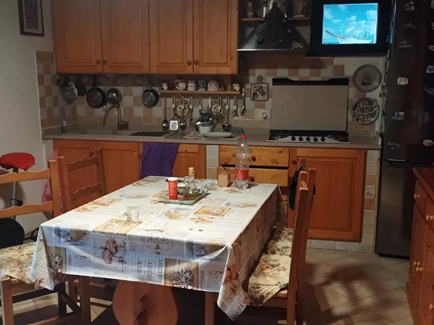 casa indipendente in vendita a Cascina