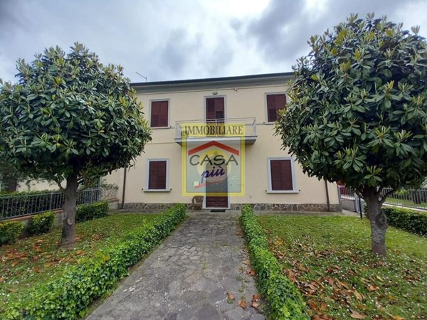 appartamento in vendita a Cascina in zona San Giorgio