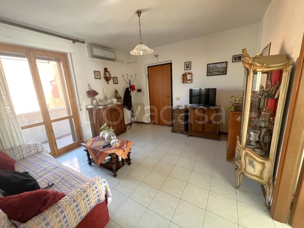 appartamento in vendita a Cascina