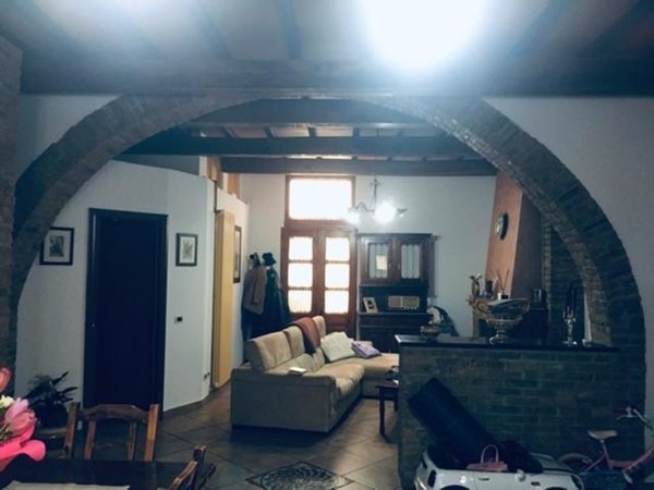 casale in vendita a Cascina in zona San Frediano a Settimo